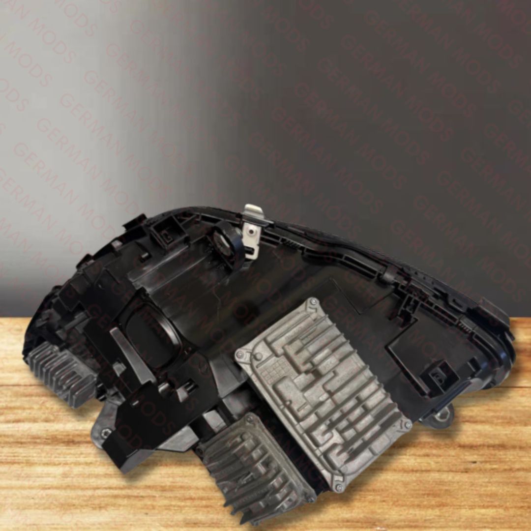 Mercedes-Benz C-Class W205 2014-2018 Genuine OEM LED Intelligent Light System ILS / Multibeam Headlight / Headlamp Assembly PAIR A2059068102 + A2059068202