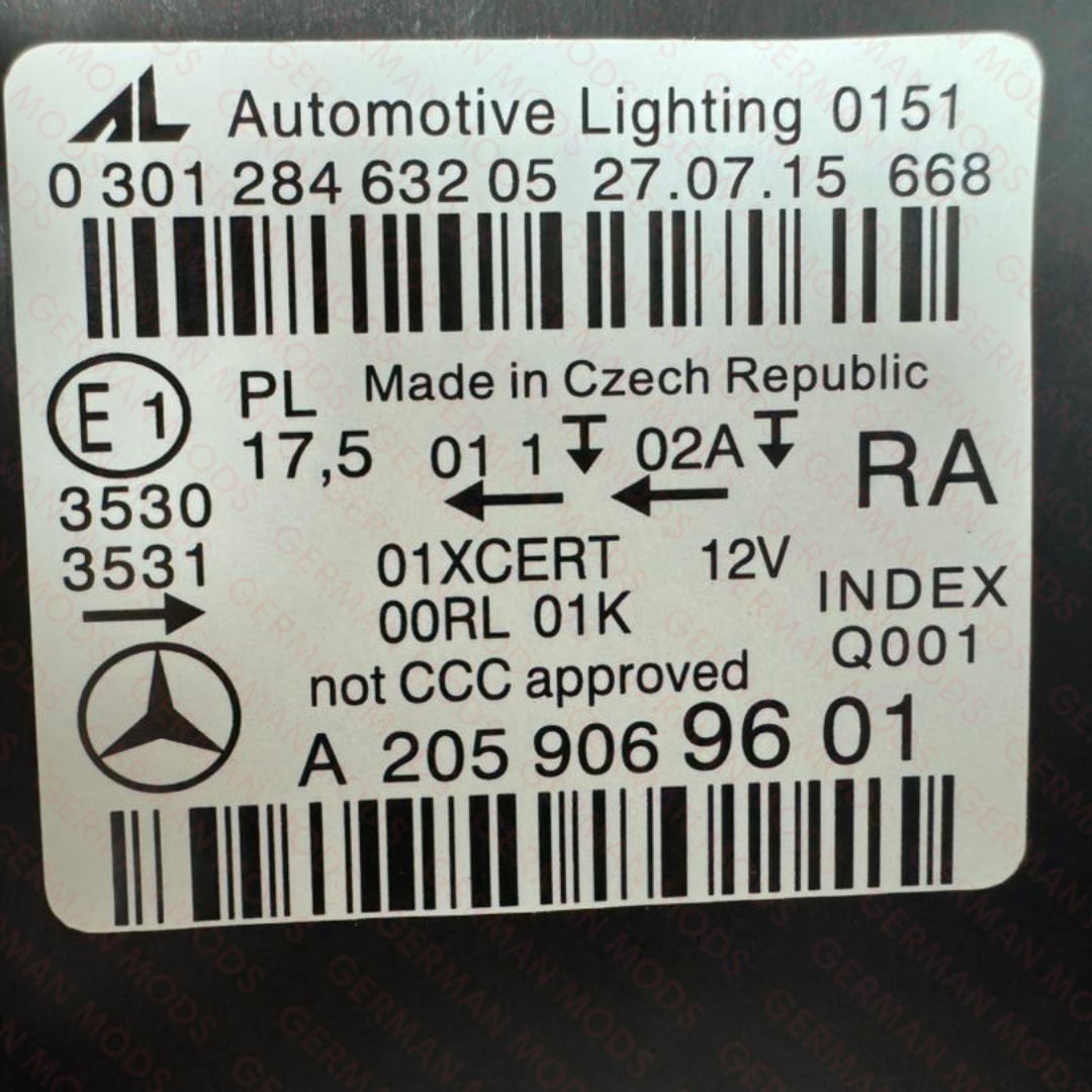 Mercedes-Benz C-Class W205 2014-2018 Genuine OEM LED Intelligent Light System ILS / Multibeam Headlight / Headlamp Assembly PAIR A2059068102 + A2059068202