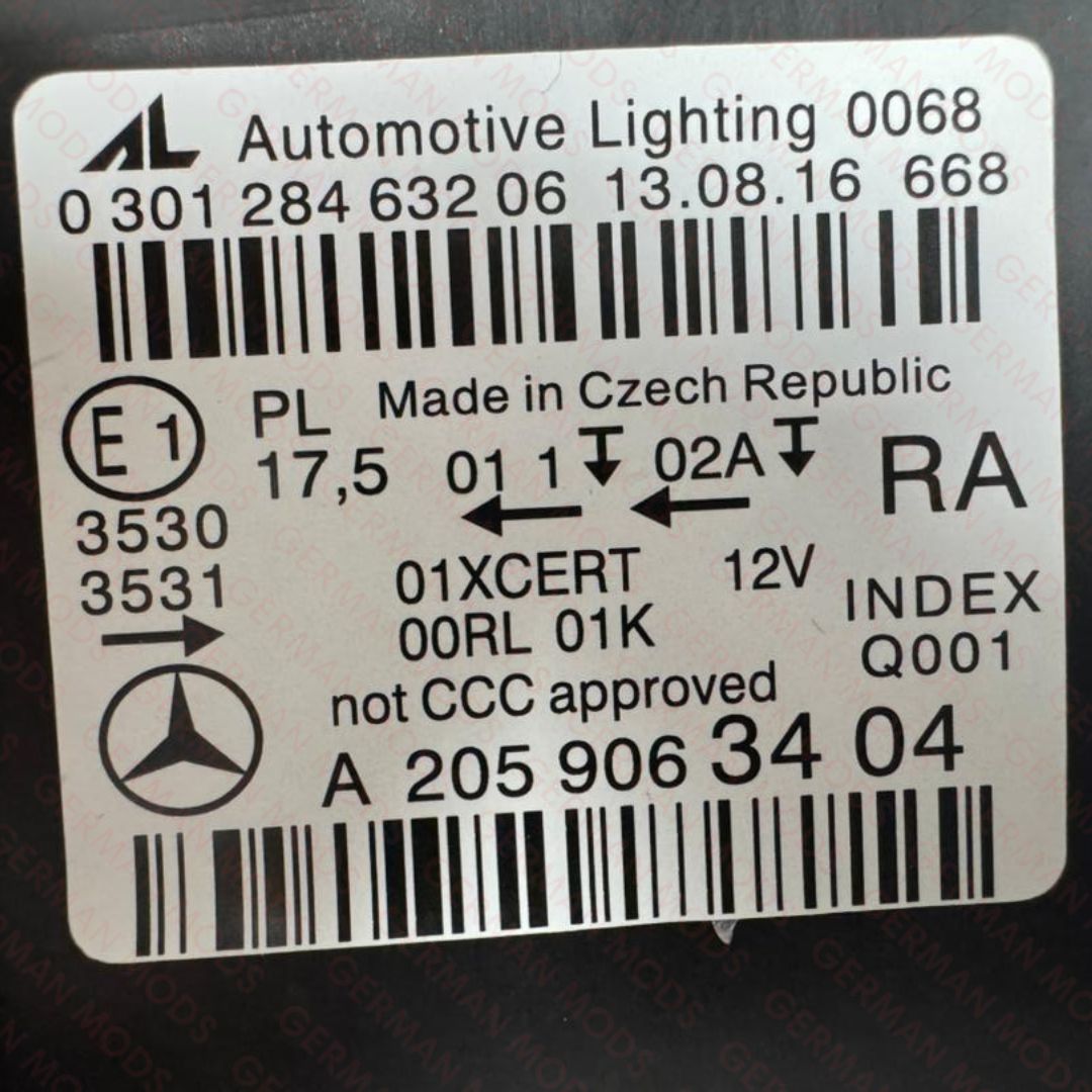 Mercedes-Benz C-Class W205 2014-2018 Genuine OEM LED Intelligent Light System ILS / Multibeam Headlight / Headlamp Assembly PAIR A2059068102 + A2059068202